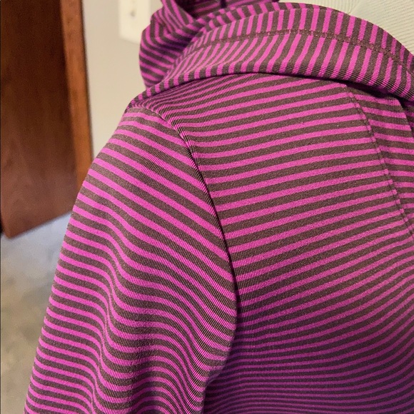 Prana Perry Stripe Pullover Hooded Shirt 
Size Med - Picture 7 of 9